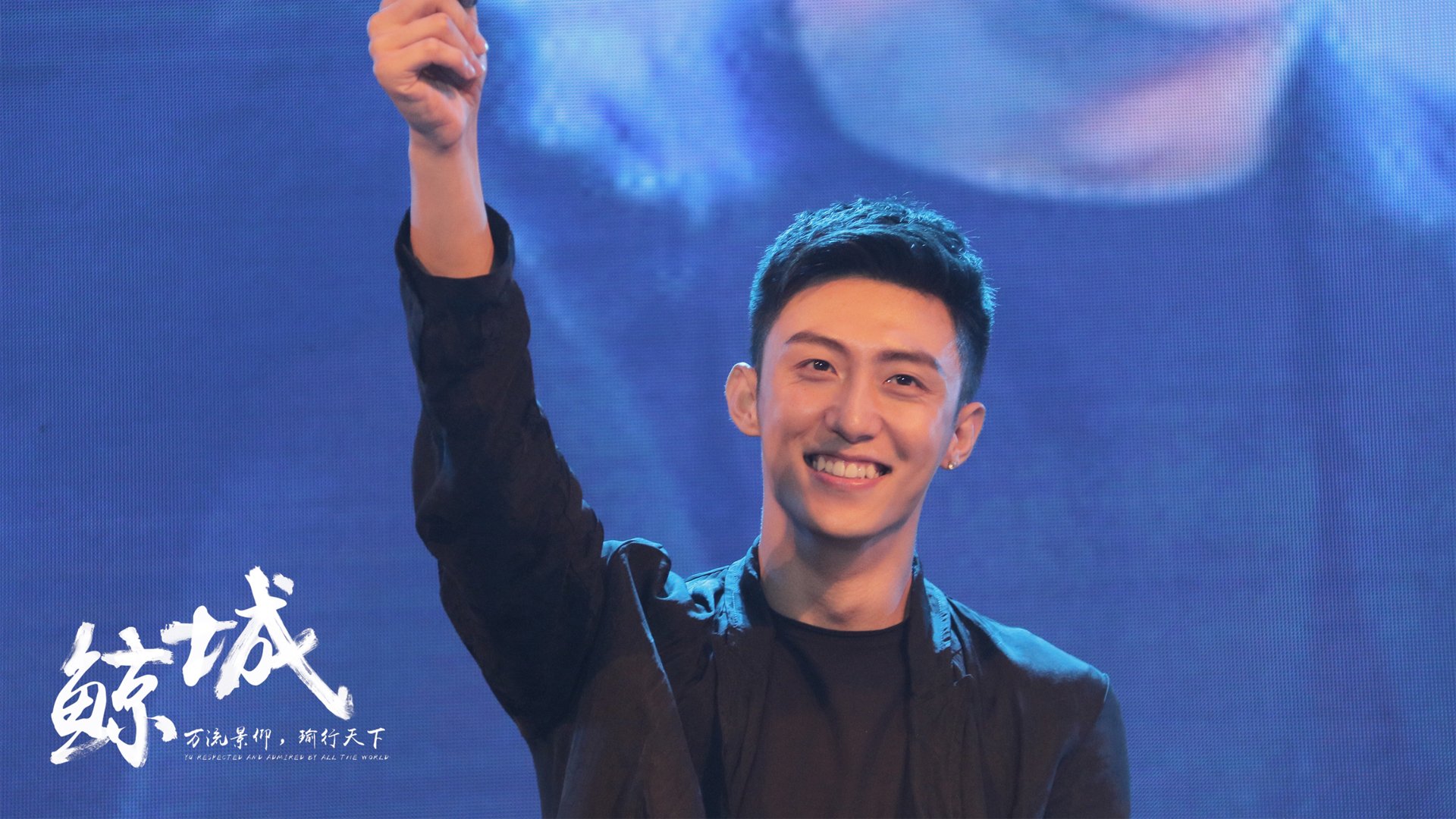 绿茵与硬木的对话,当梅西注视锡安,国家德比之夜的双星闪耀