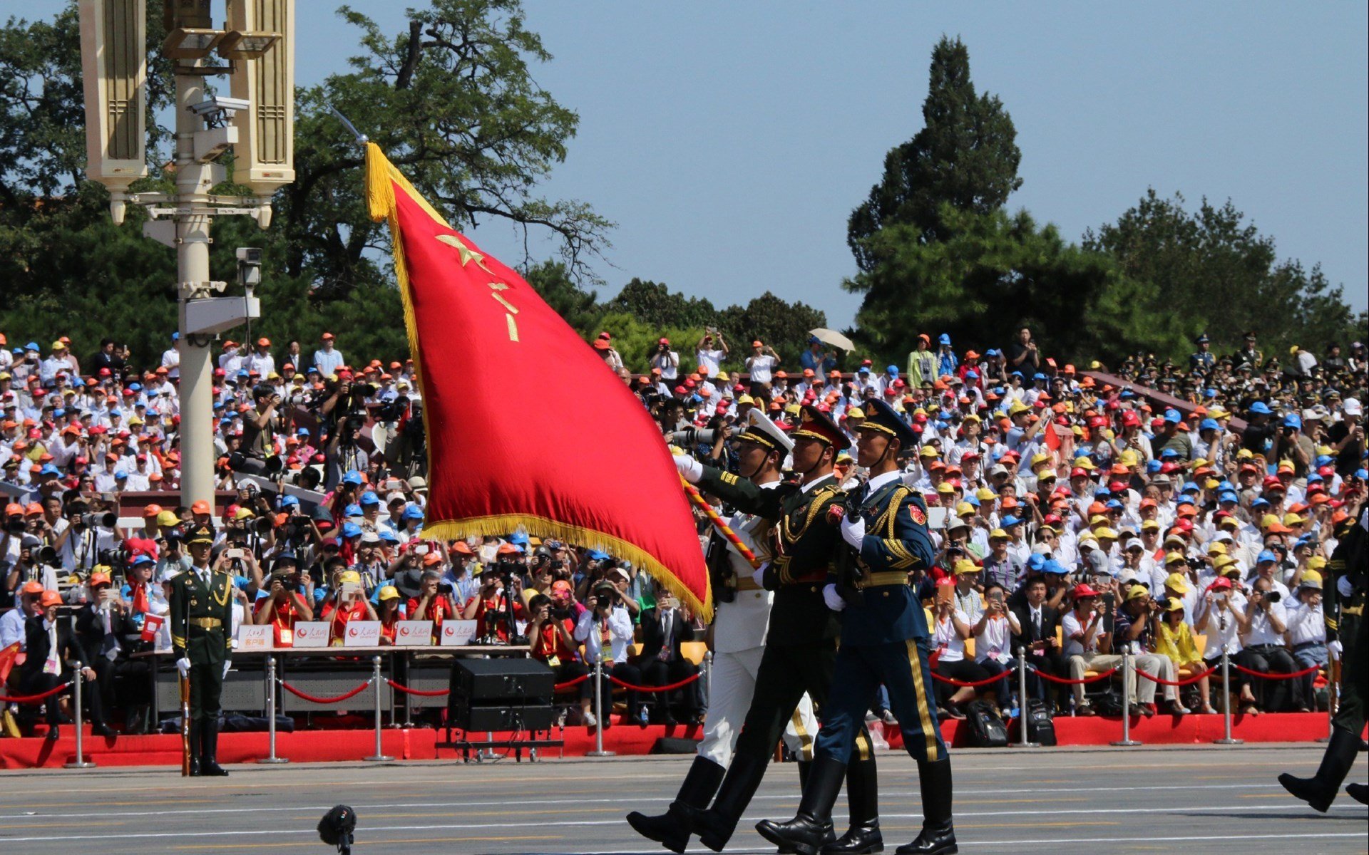 跨界奇迹,广东队末节狂飙,在NBA季后赛焦点战中逆转公牛