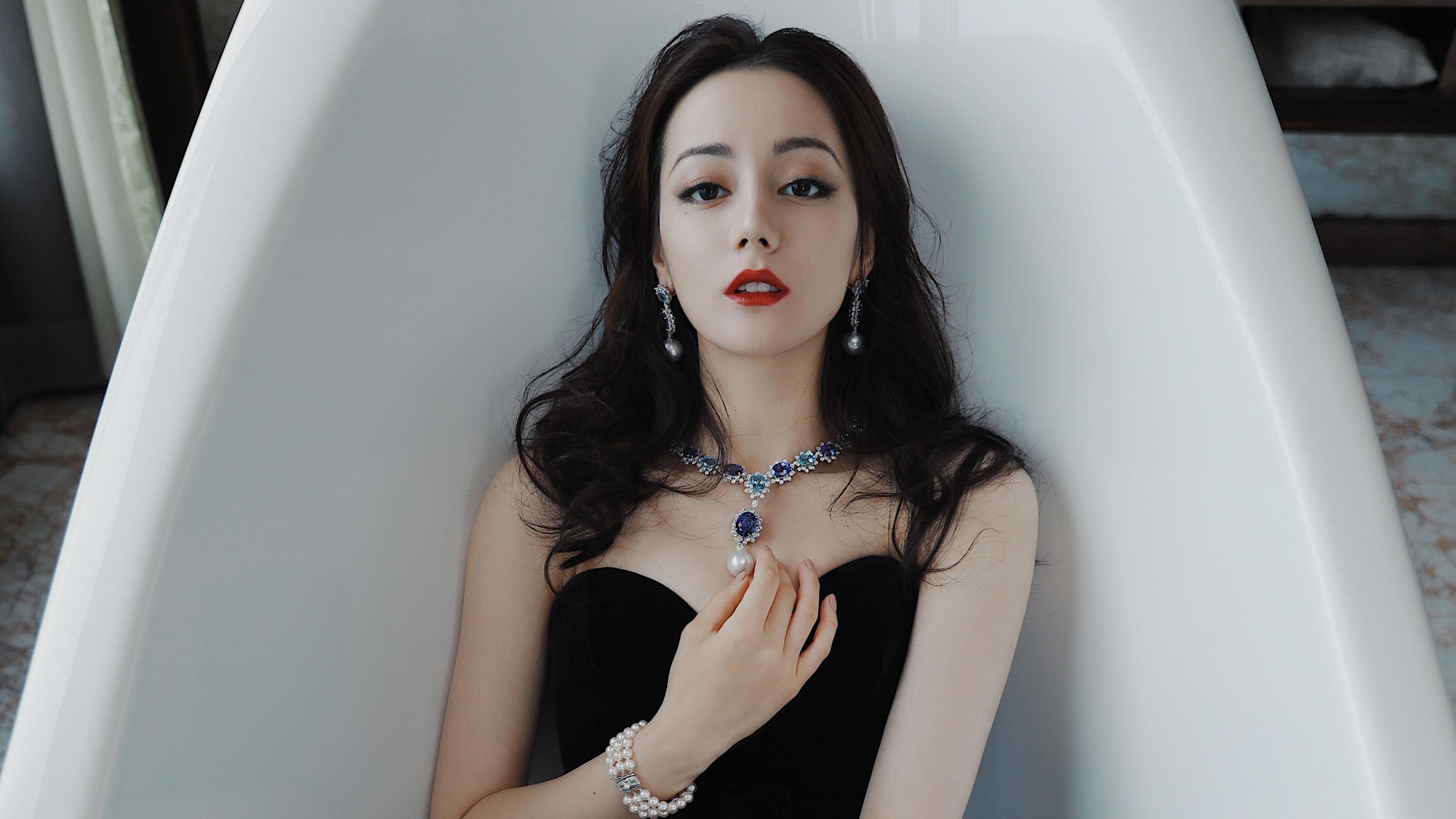 双线作战,太阳淬火赢硬仗,切特在F1赛道接管比赛