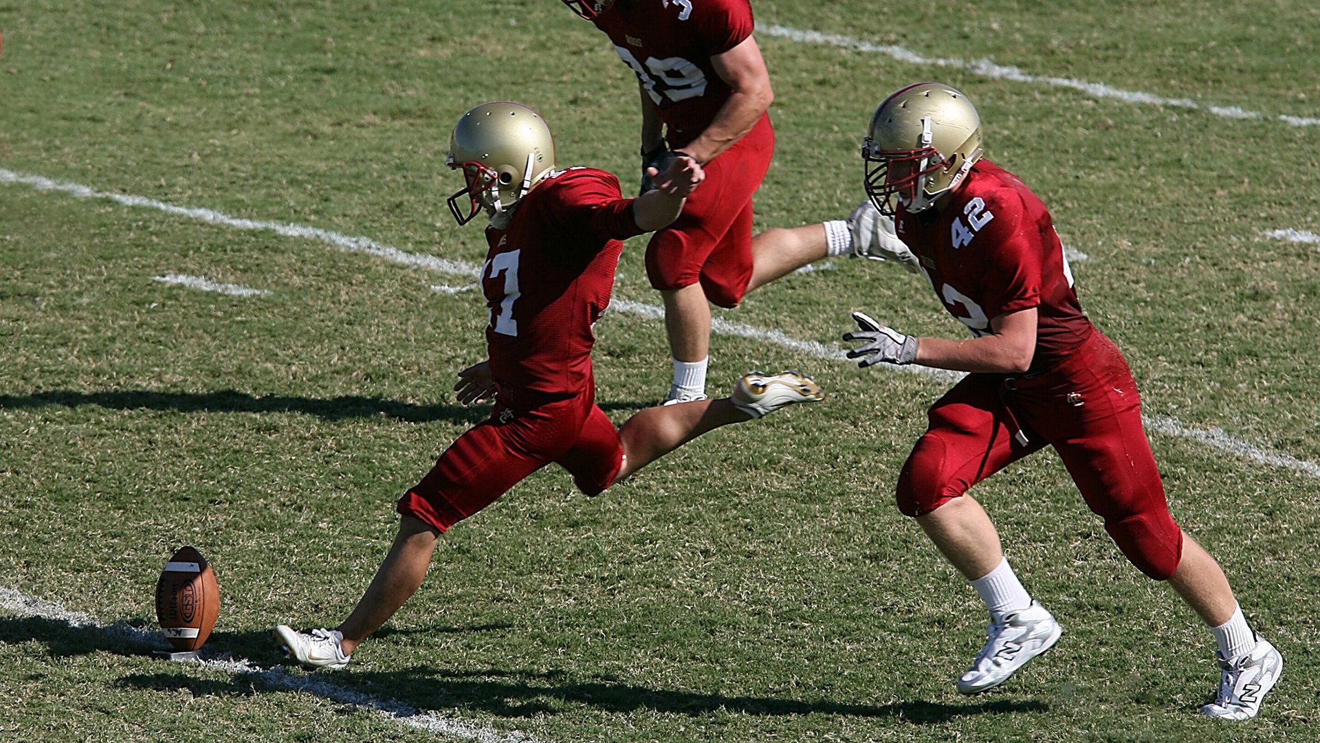 高原雄鹰碾碎沙漠之狐,当体系巨人击溃天赋孤岛,特奥于无声处听惊雷