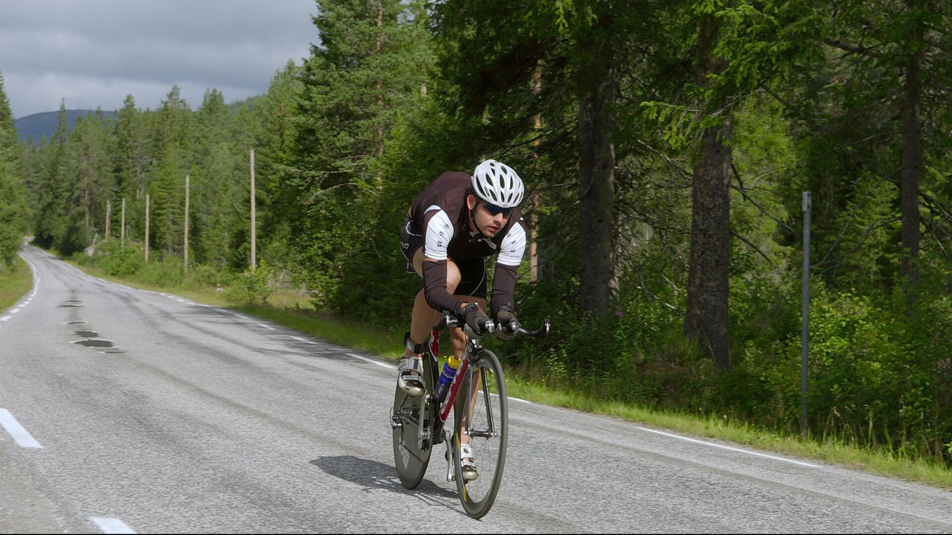 一记穿透三十年的任意球,欧冠半决赛之夜,帕尔默如何从天才争议中封神