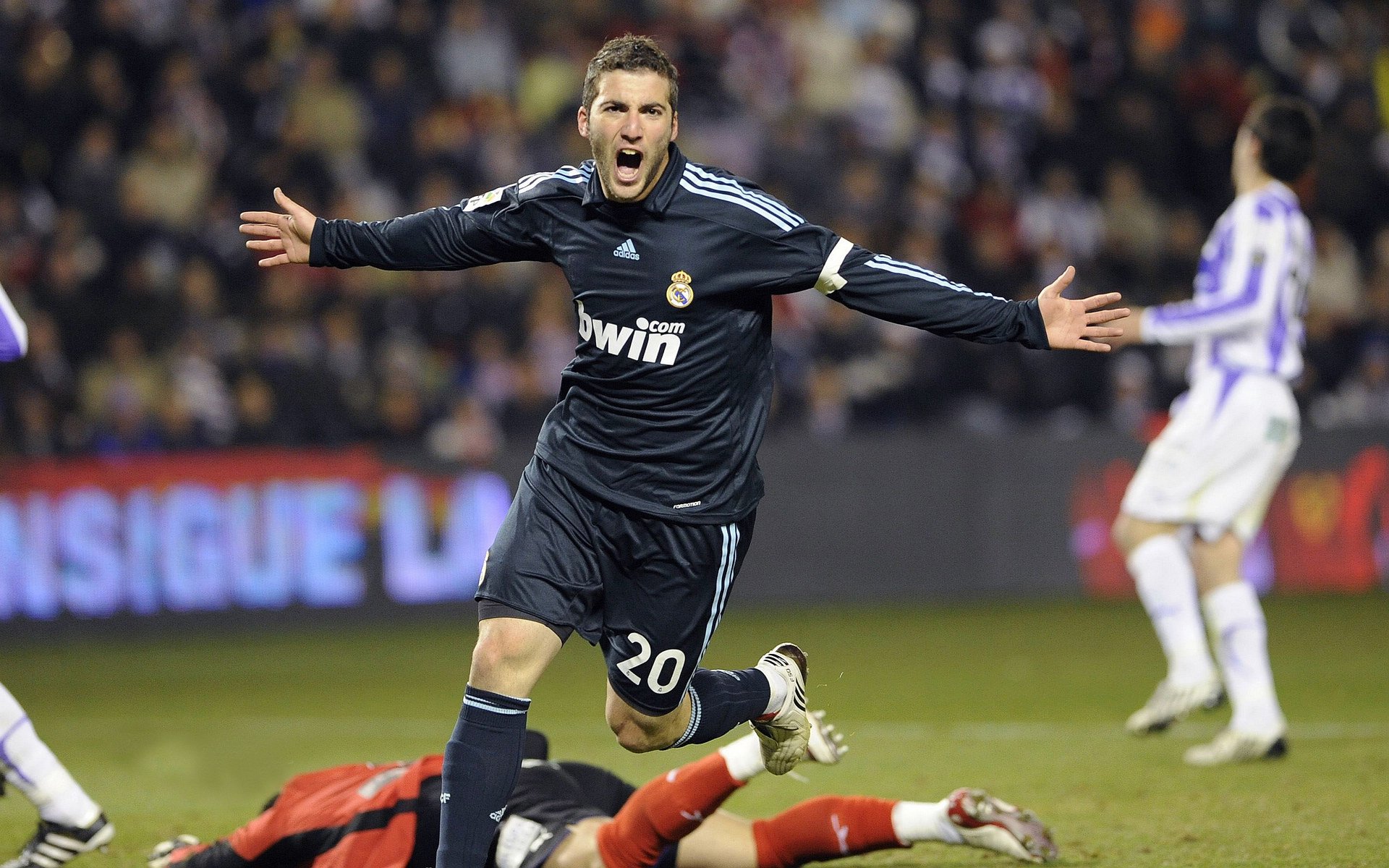 爆发之夜，基米希闪耀，瑞典决胜荷兰创历史